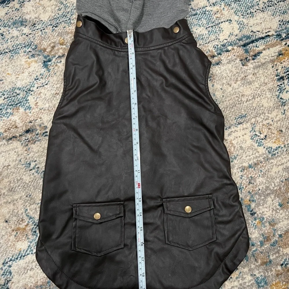 🌟🐾🐕Large dog faux leather jacket with hoodie